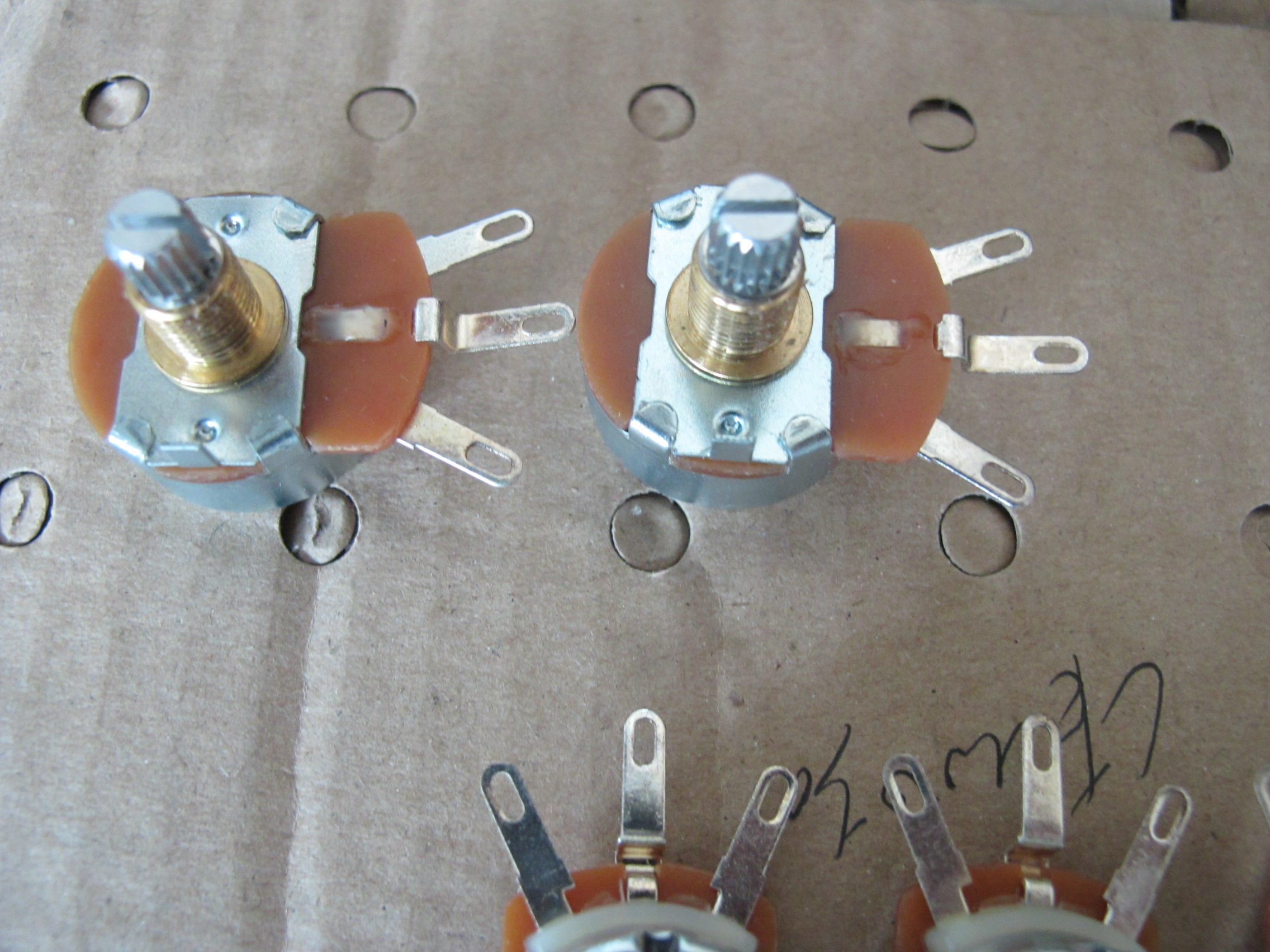 精密線繞電位器RA24Y-15S-10kΩ