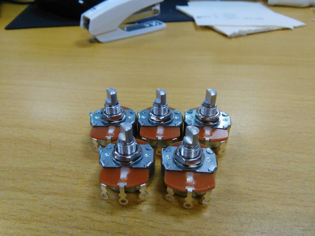 單圈電位器RA24Y-20TF-1KΩ